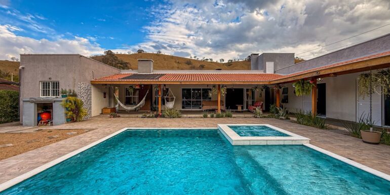 513eef0b-4354-4b8d-adb8-74fa04b1c9a8